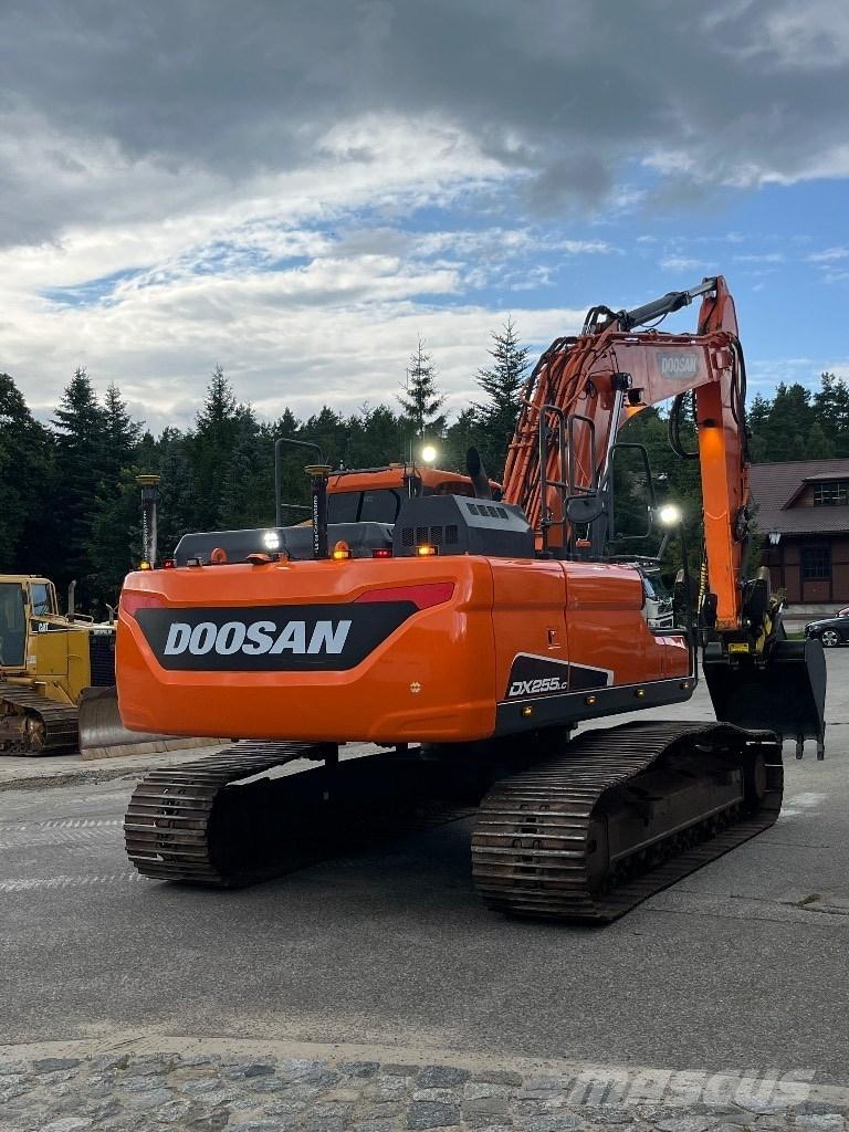 Doosan DX 255 LC-5 Pásové rýpadlá