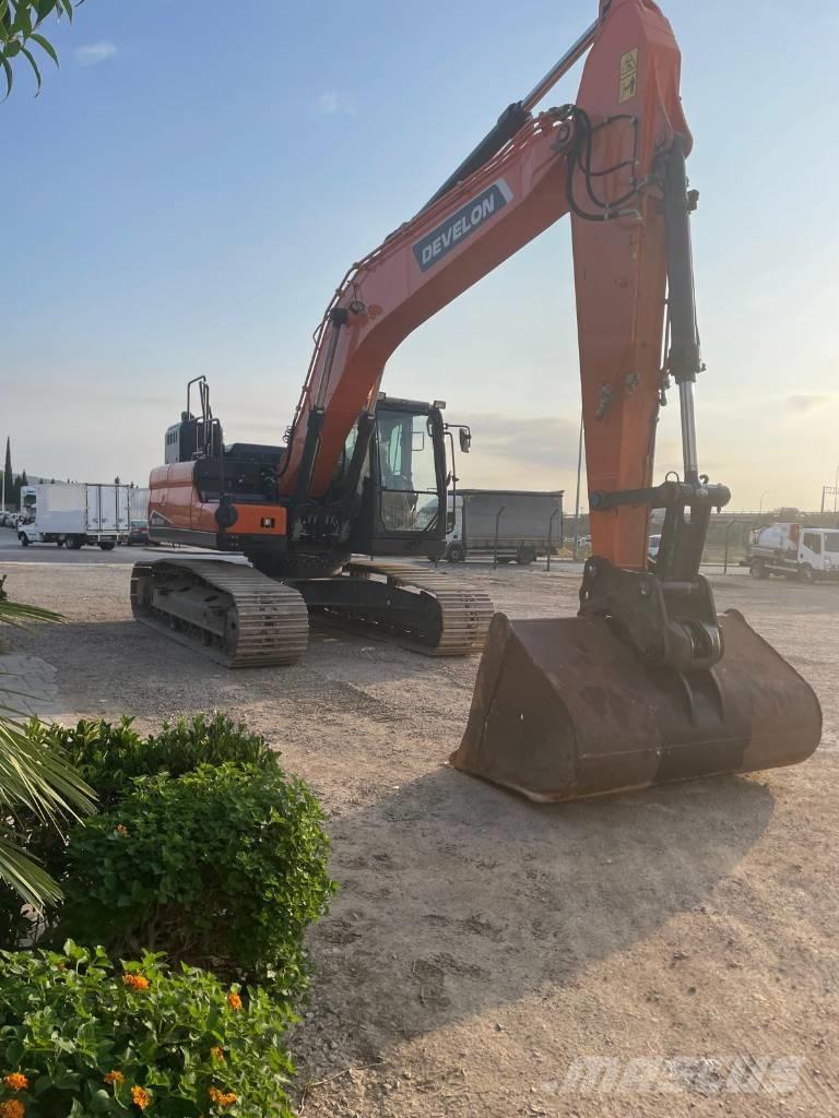 Doosan DX225LC-7 Pásové rýpadlá