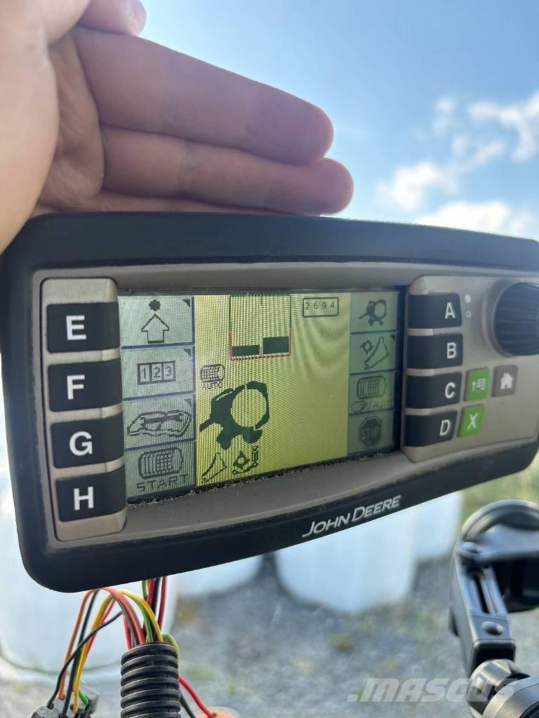 John Deere F 440 Lisy na okrúhle balíky
