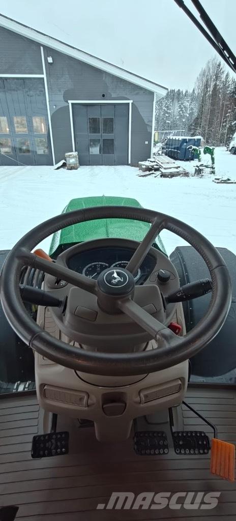 John Deere 6250 R Traktory