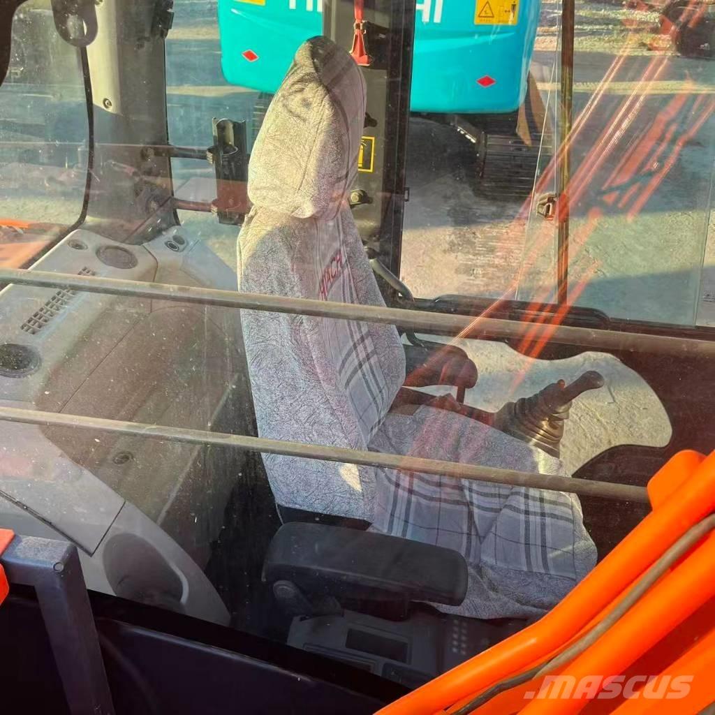 Hitachi ZX 130 Midi rýpadlá 7 t - 12 t