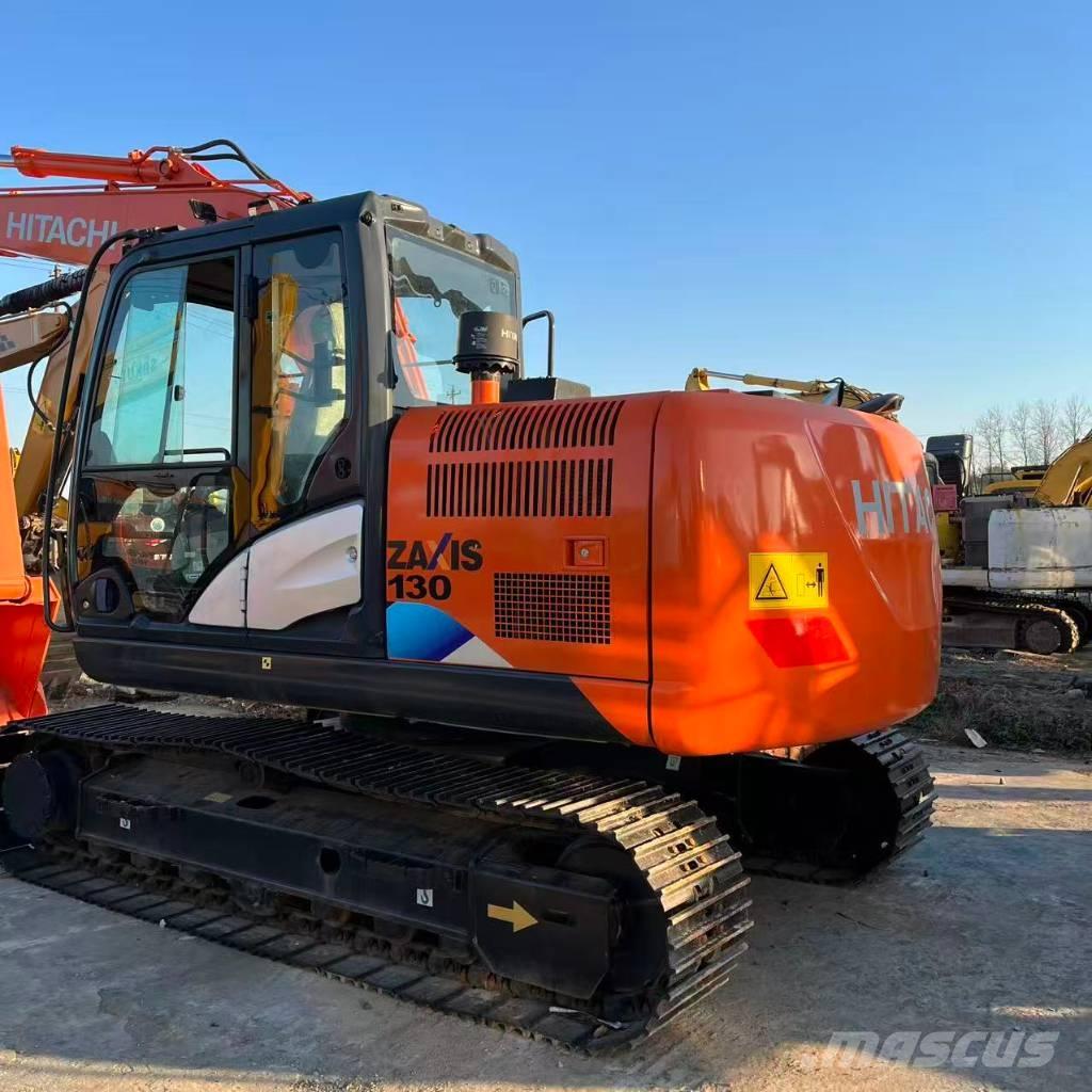 Hitachi ZX 130 Midi rýpadlá 7 t - 12 t