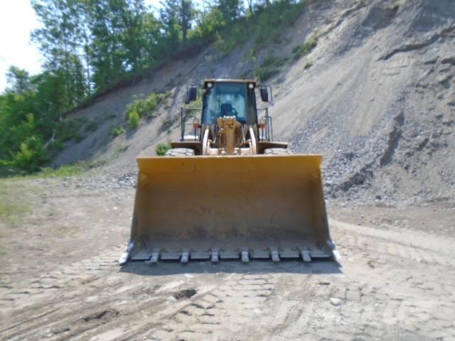 CAT 966 G Kolesové nakladače