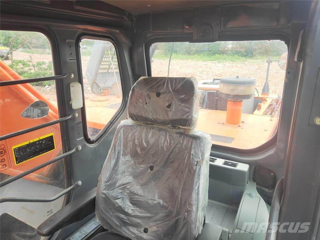 Hitachi ZX350H-3G Pásové rýpadlá