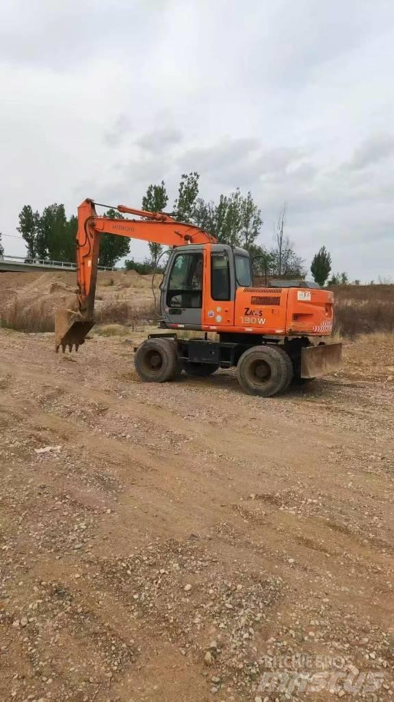 Hitachi ZX130W Kolesové rýpadlá