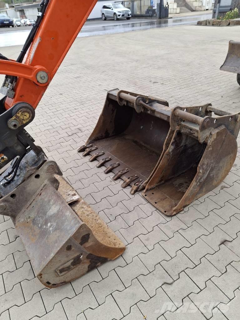 Kubota KX 080-4 Midi rýpadlá 7 t - 12 t