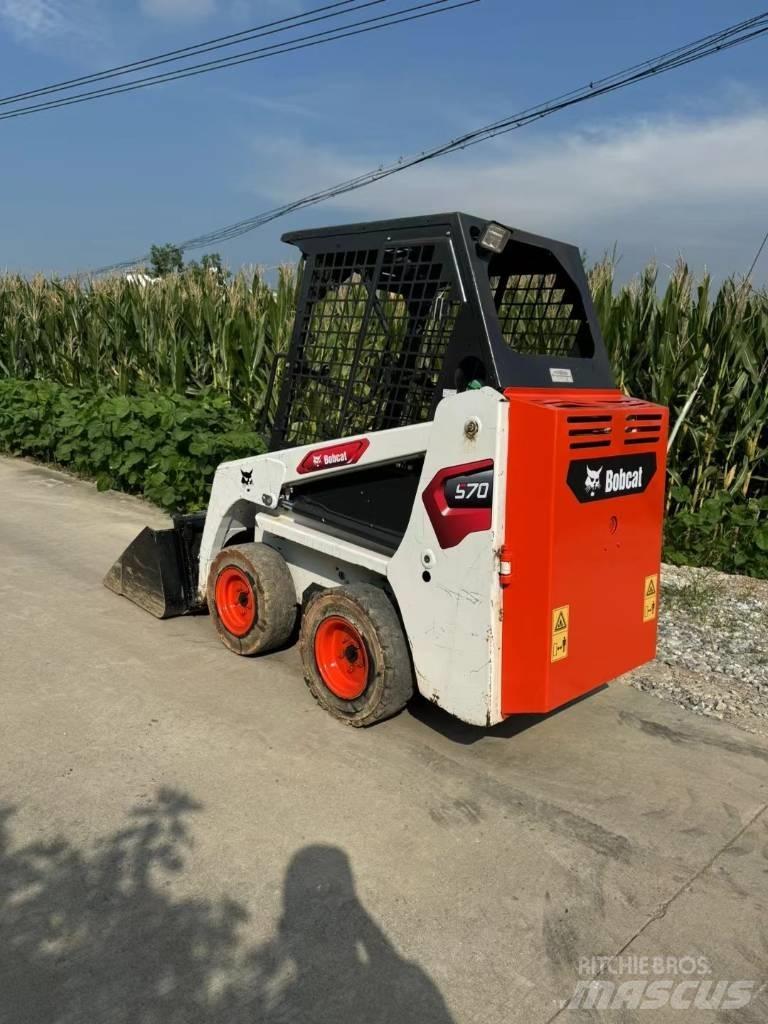 Bobcat S70 Šmykom riadené nakladače