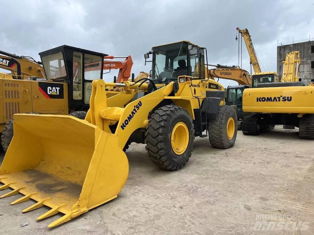 Komatsu WA 320-5 Kolesové nakladače