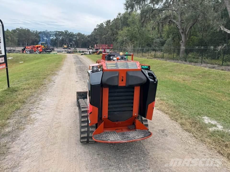 Ditch Witch SK 800 Šmykom riadené nakladače