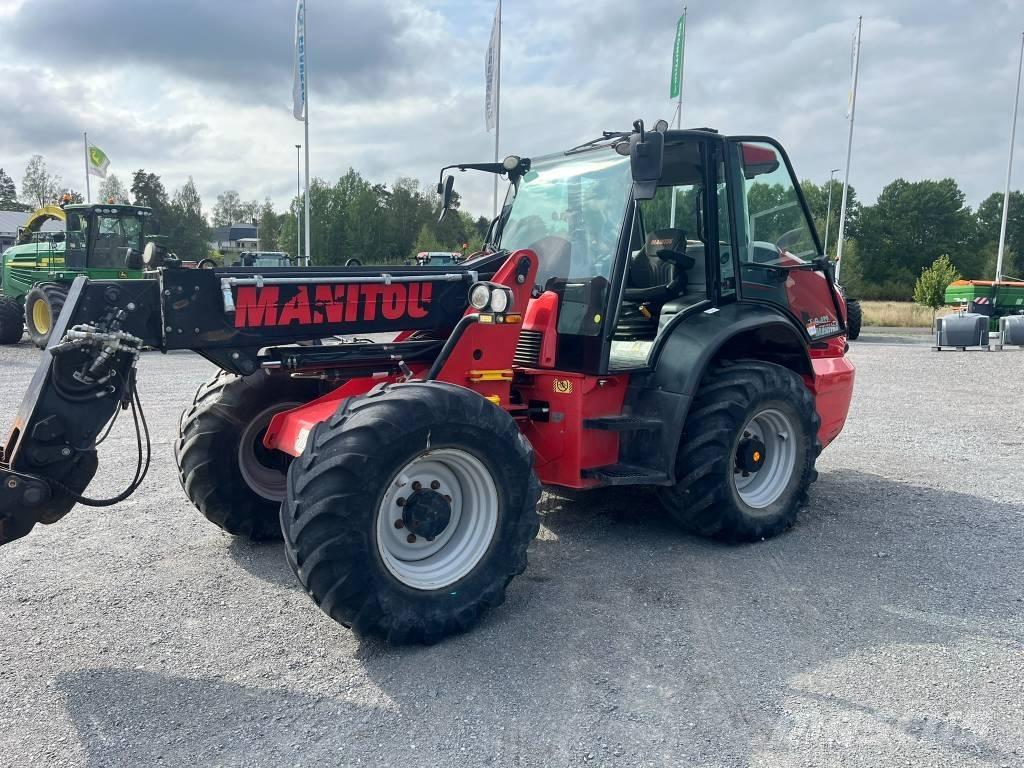 Manitou 533-145 Teleskopické kolesové nakladače