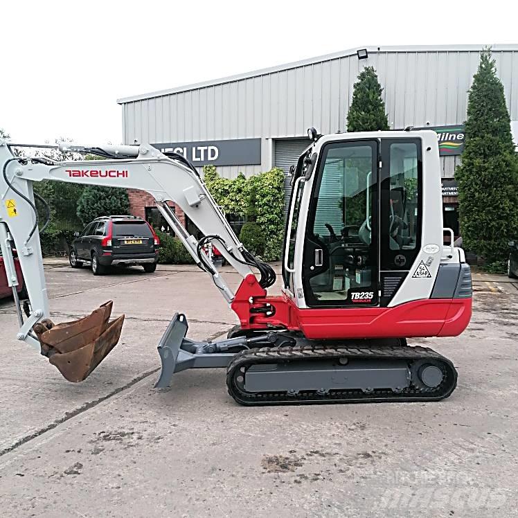 Takeuchi TB235 Mini rýpadlá < 7t