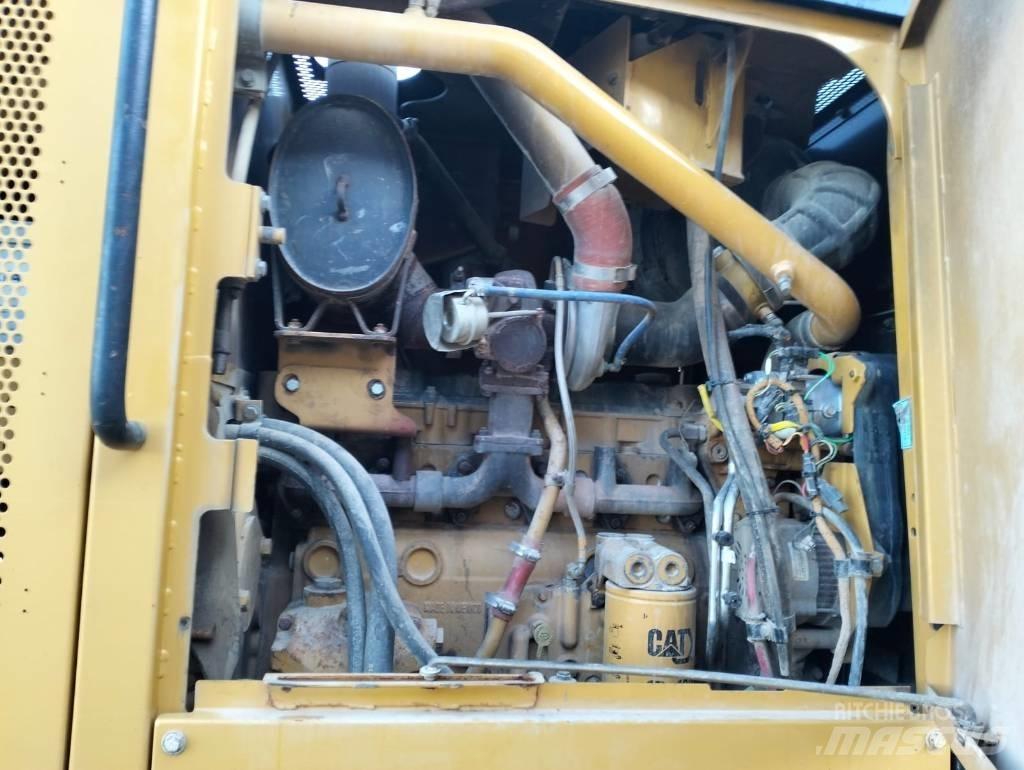 CAT 160 M Grejdery
