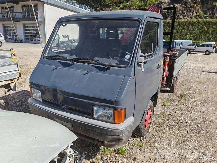 Nissan Trade Iné