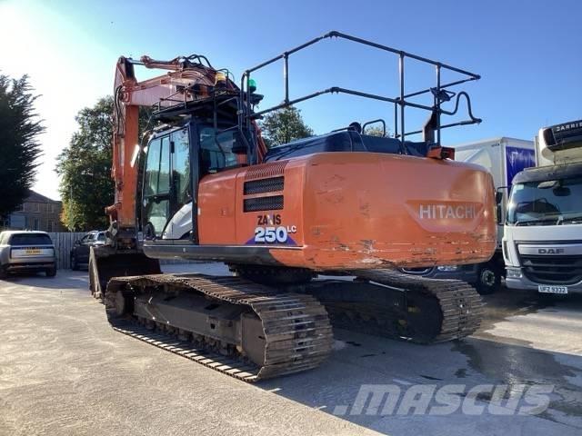 Hitachi ZX 210 LC-6 Pásové rýpadlá