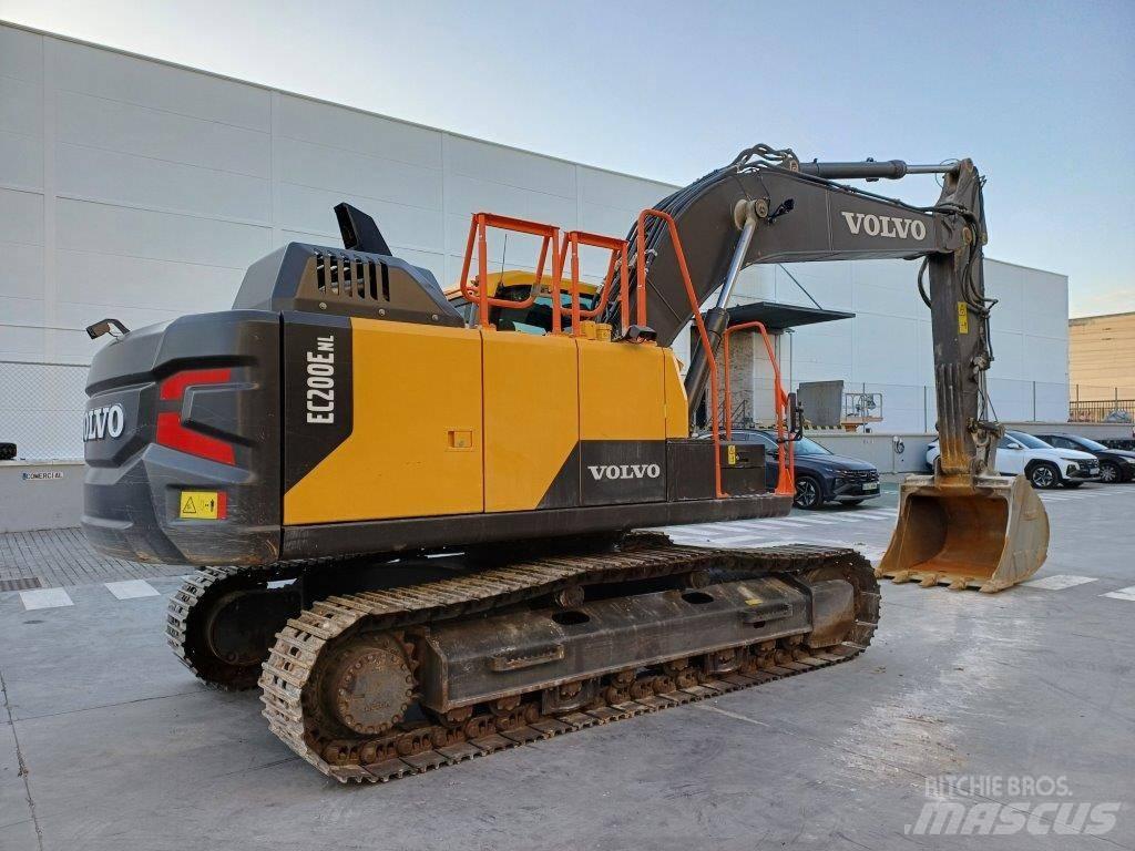 Volvo EC200E NL Pásové rýpadlá