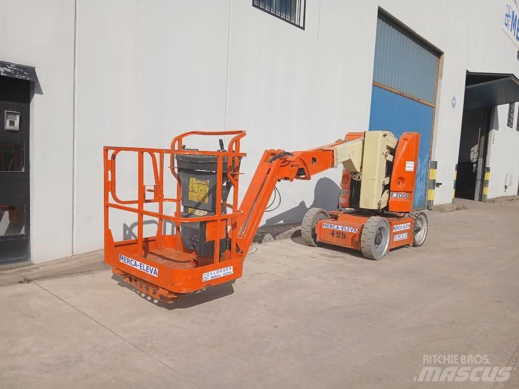 JLG E 300 AJ Kĺbové plošiny