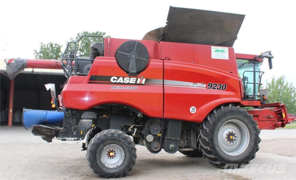 Case IH AF 9230 Kombinované zberacie stroje