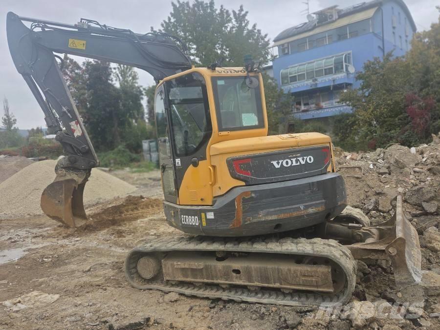 Volvo ECR 88 D Midi rýpadlá 7 t - 12 t