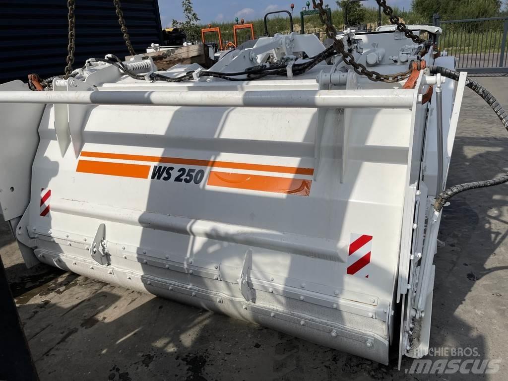Wirtgen WS 250 Recyklovače asfaltu