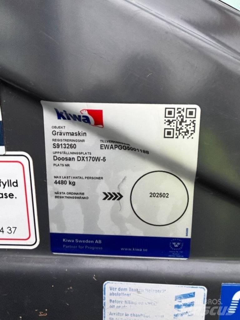 Doosan DX170W-5 Kolesové rýpadlá