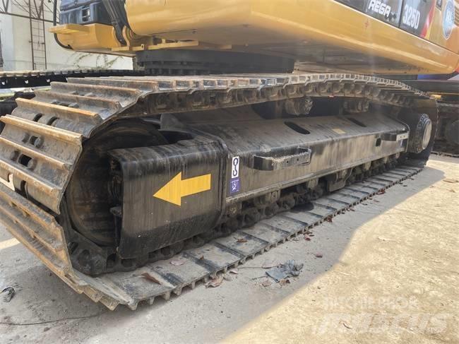 CAT 325 D Pásové rýpadlá