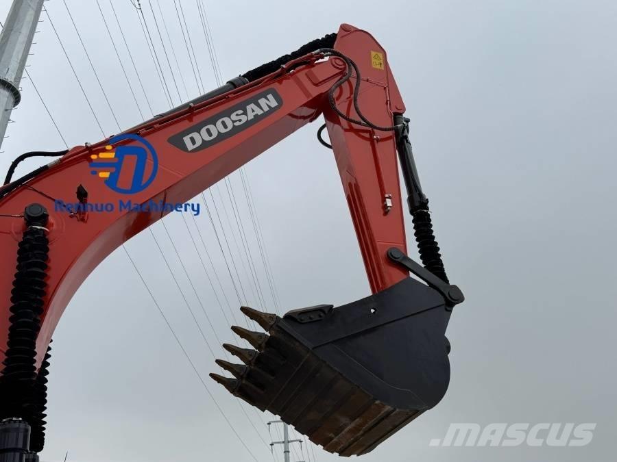 Doosan DX 300LC-9C Pásové rýpadlá