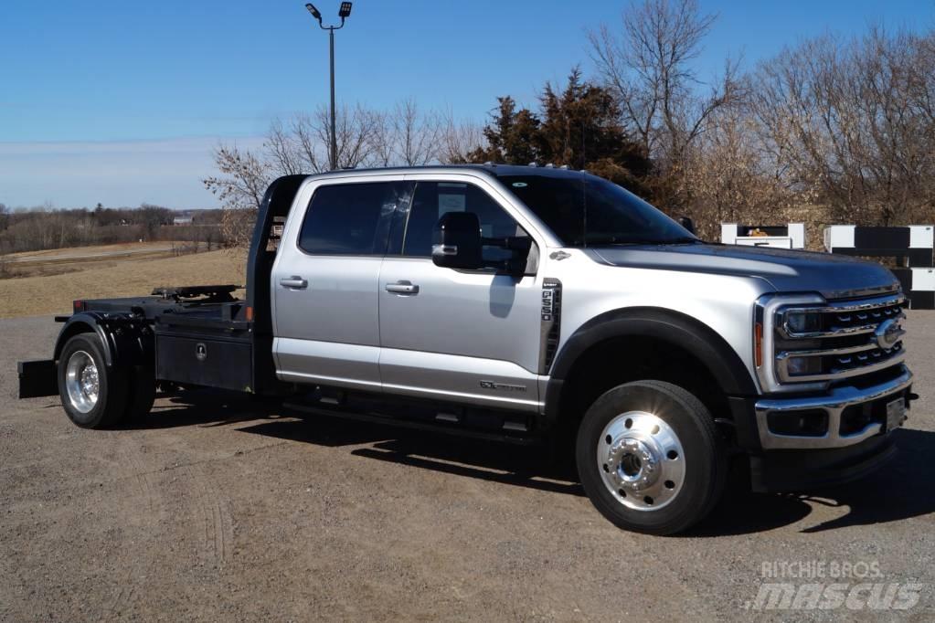 Ford F 550 SD Lariat Nákladné vozidlá bez nadstavby