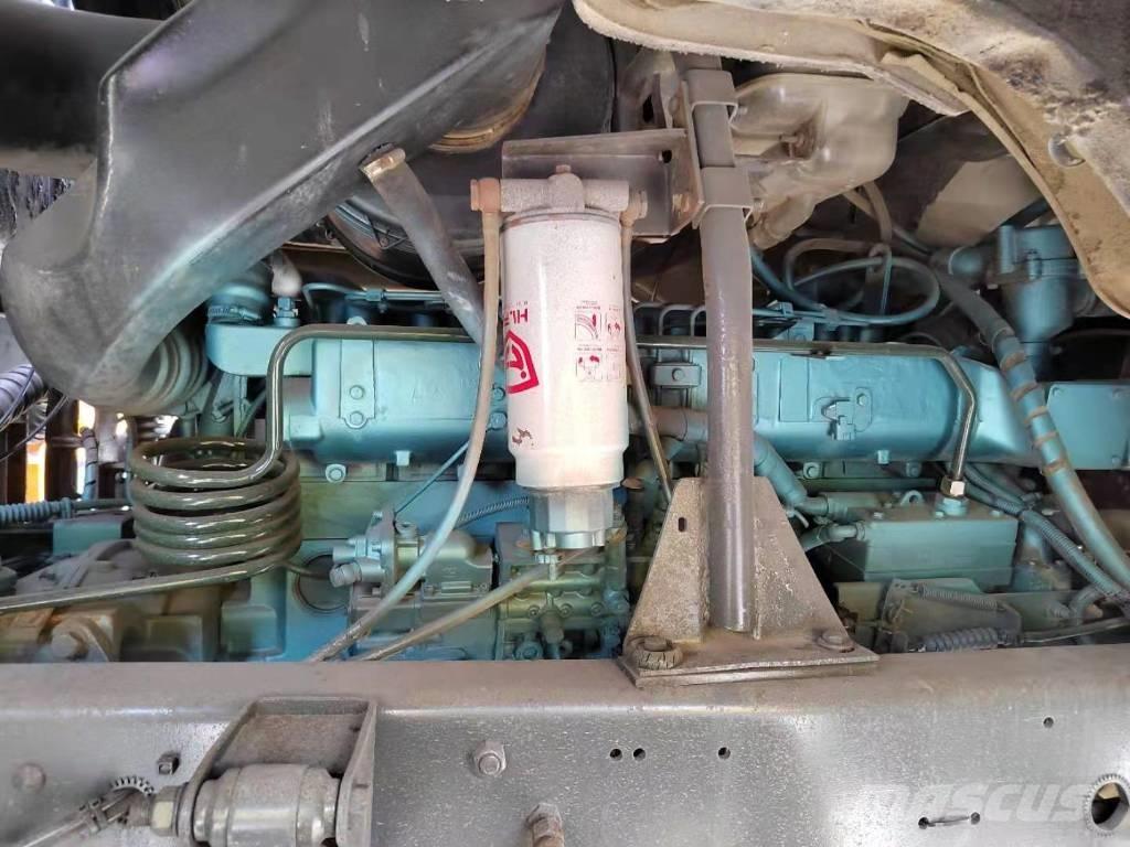 Howo 375 8x4 Sklápače