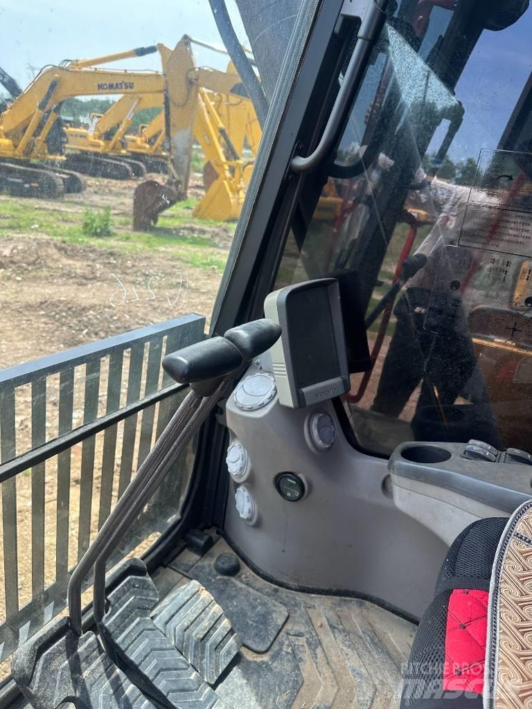 Volvo EC250D Pásové rýpadlá