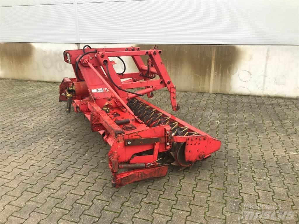 Krone KES 121-3000 Rotačné brány a pôdne frézy