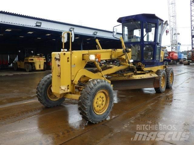 Komatsu GD405A-2 Grejdery