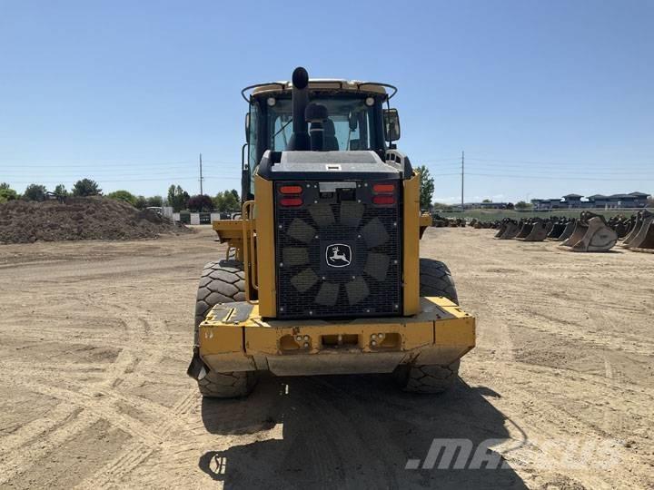 John Deere 624KII Kolesové nakladače