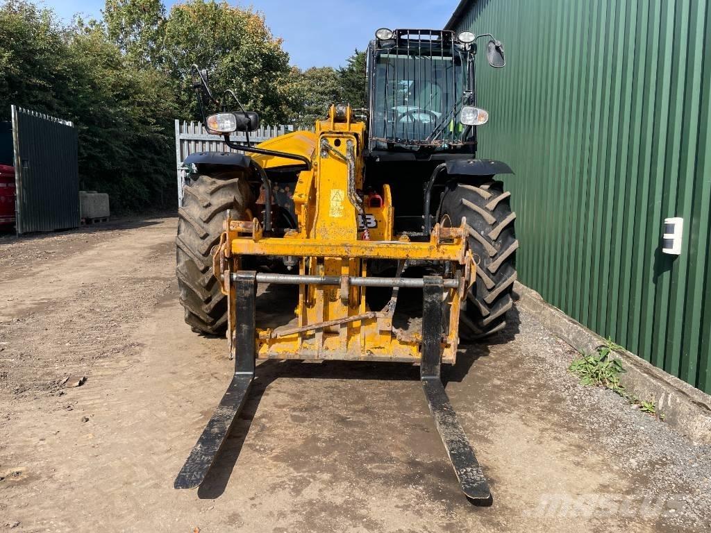 JCB 535-95 Teleskopické manipulátory