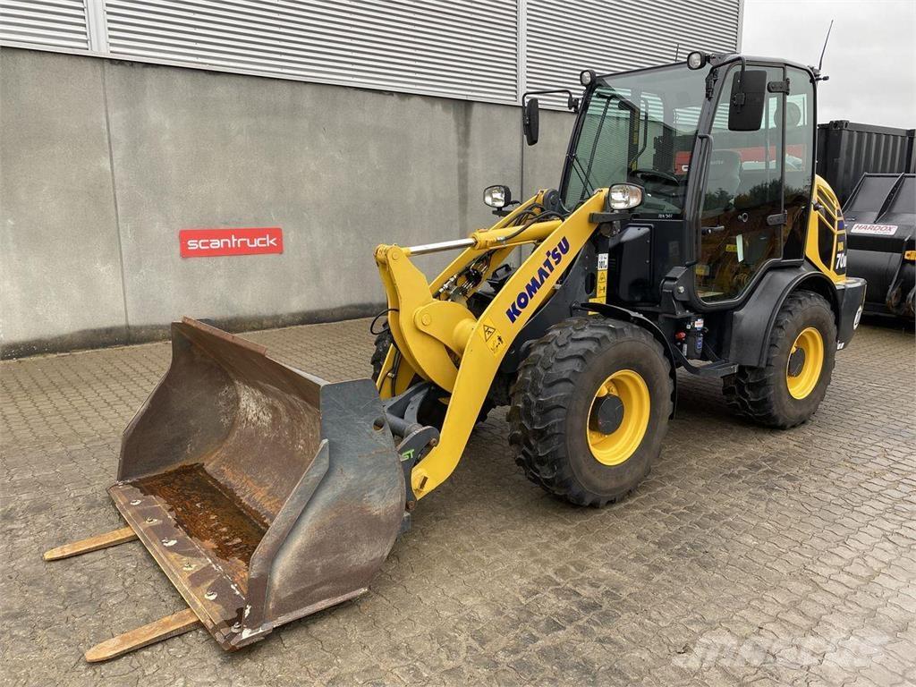 Komatsu WA70M-8EO Viacúčelové nakladače