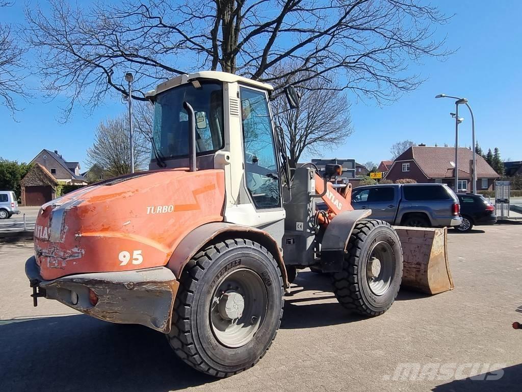 Atlas AR 95 Kolesové nakladače