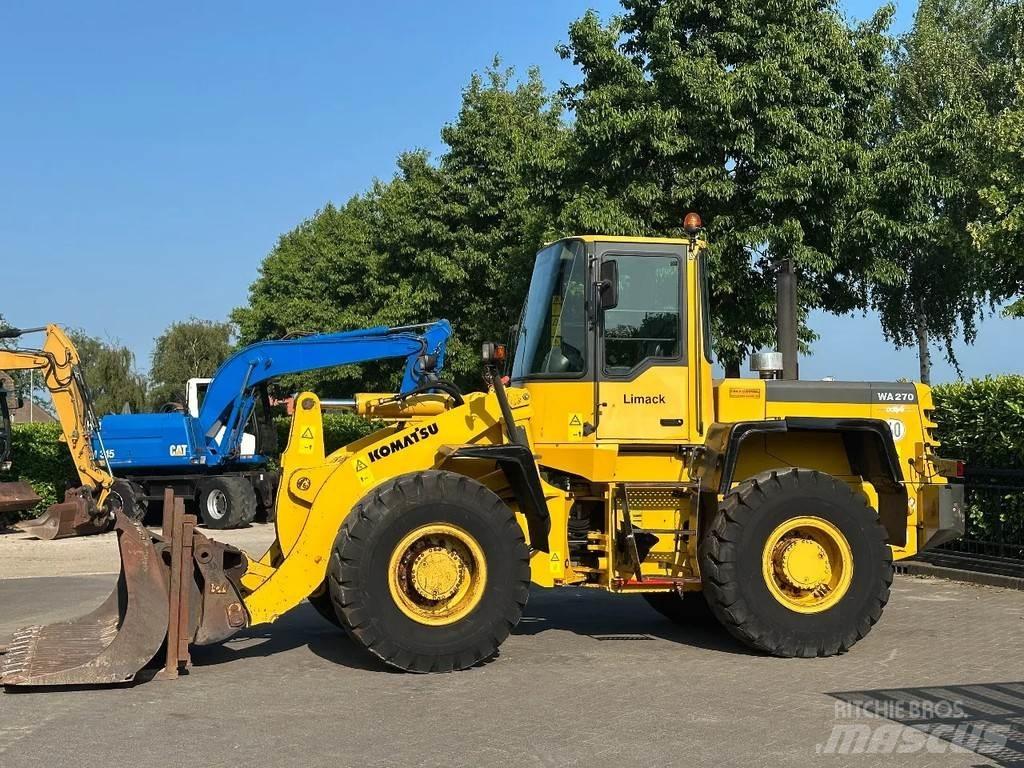 Komatsu WA270-3 Kolesové nakladače