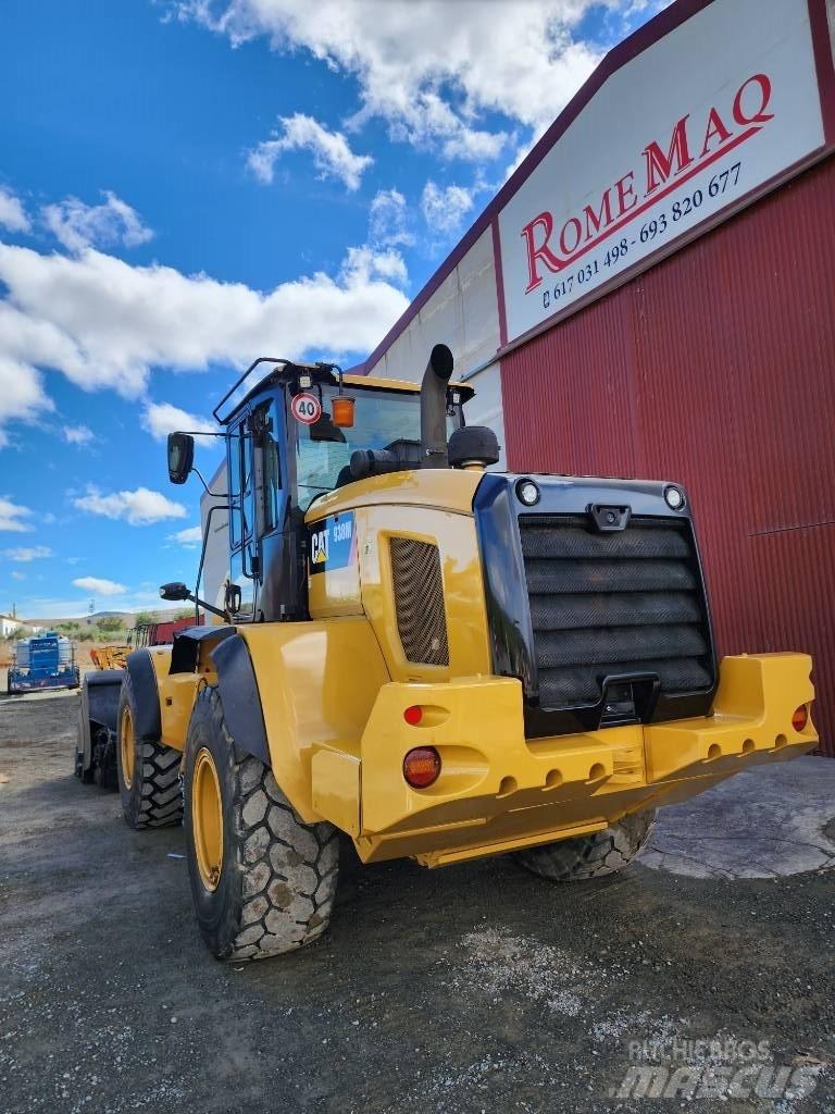 CAT 938M Kolesové nakladače