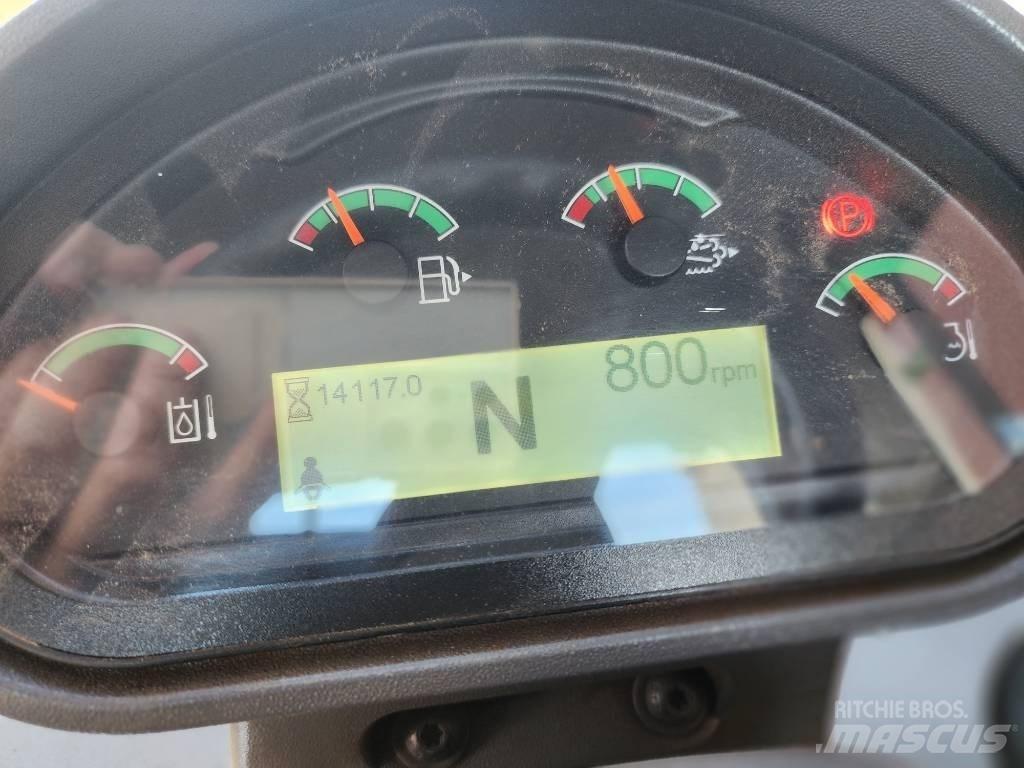 CAT 938M Kolesové nakladače