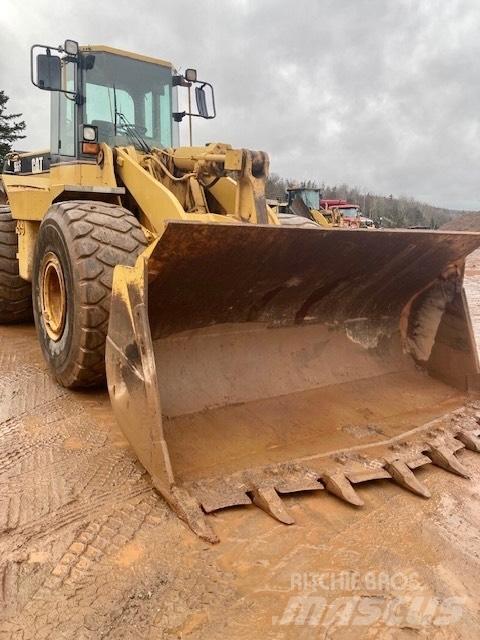 CAT 966 F II Kolesové nakladače