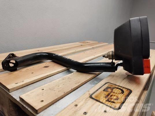 JCB 535-95 lamp Kabíny a interiér