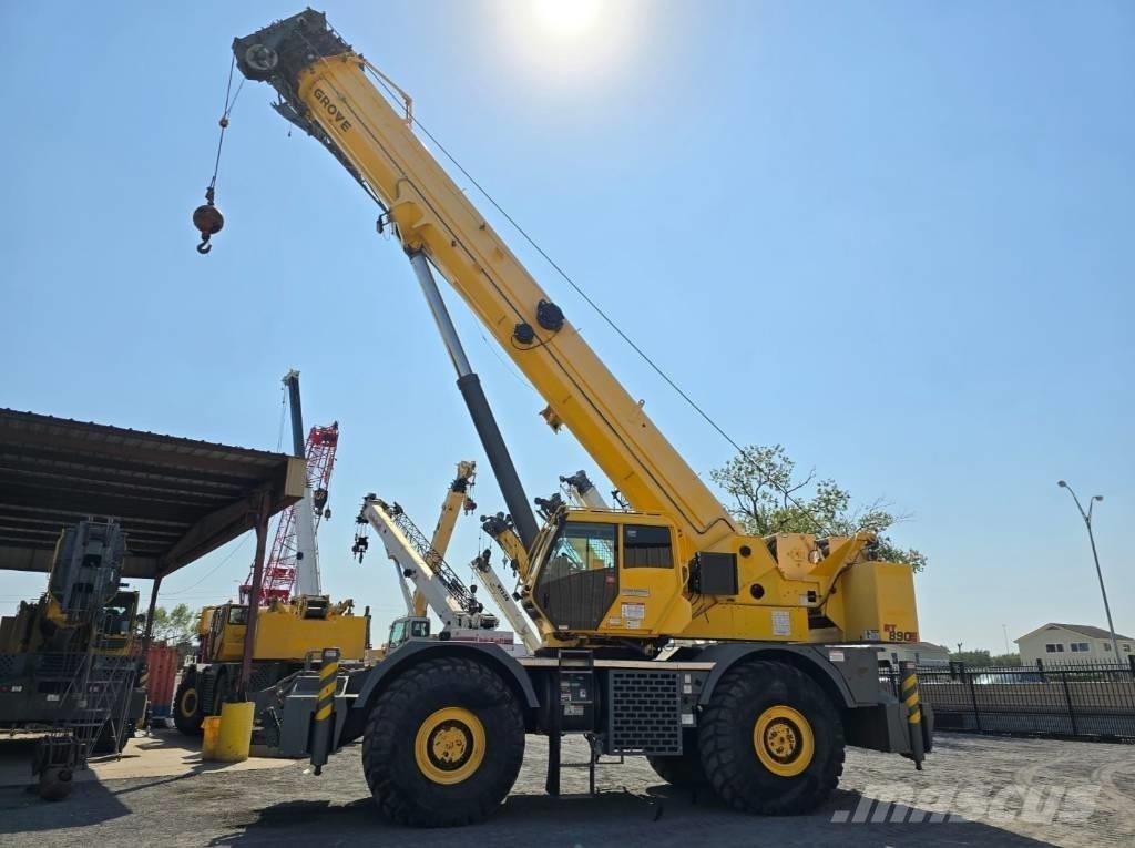 Grove RT 890 E Žeriavy pre ťažký terén