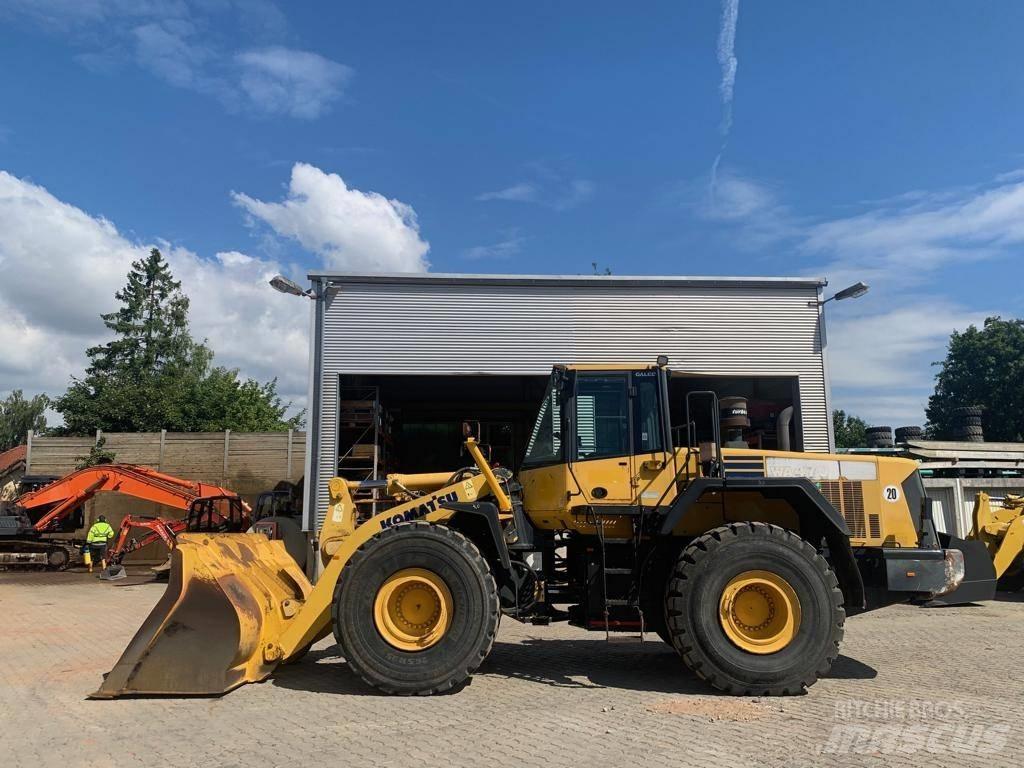 Komatsu WA 470-6 Kolesové nakladače