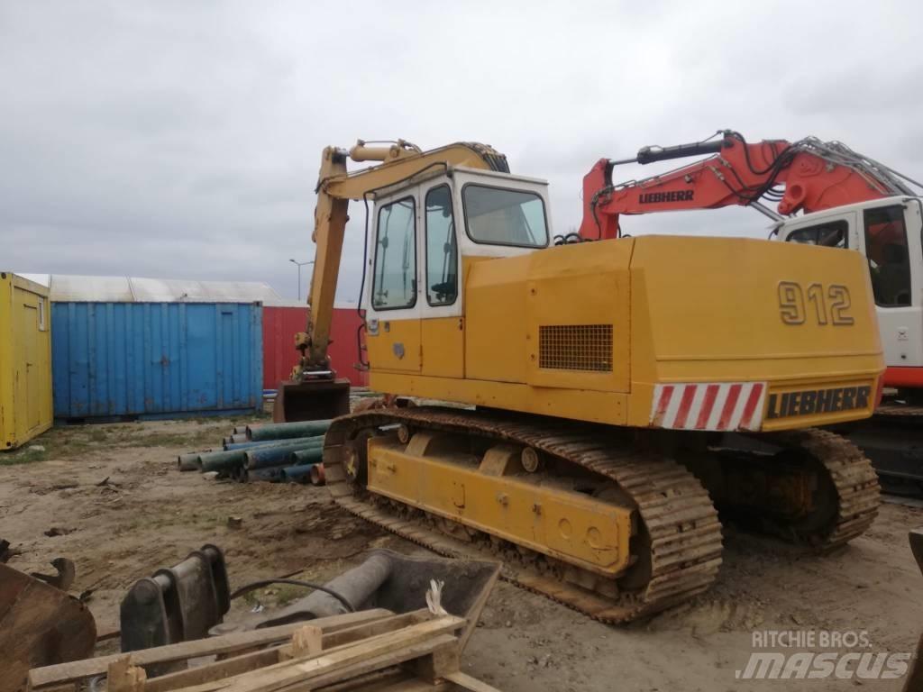 Liebherr R 912 Pásové rýpadlá