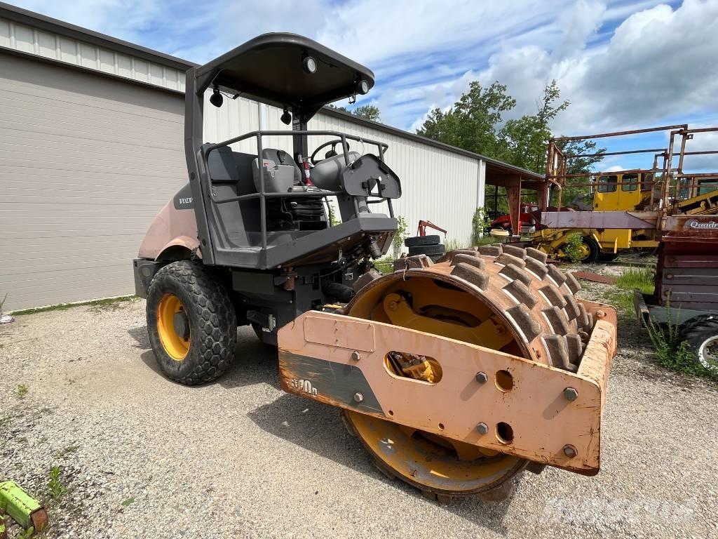 Volvo SD 70 D Ťahačové valce