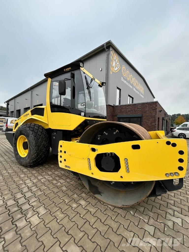 Bomag BW 211 D-5 Ťahačové valce