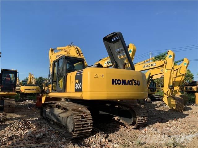 Komatsu PC 300 Pásové rýpadlá