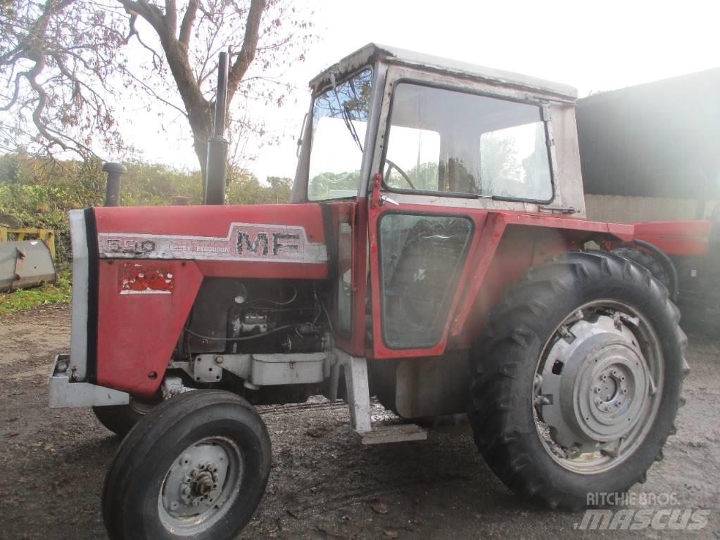 Massey Ferguson 590 Traktory