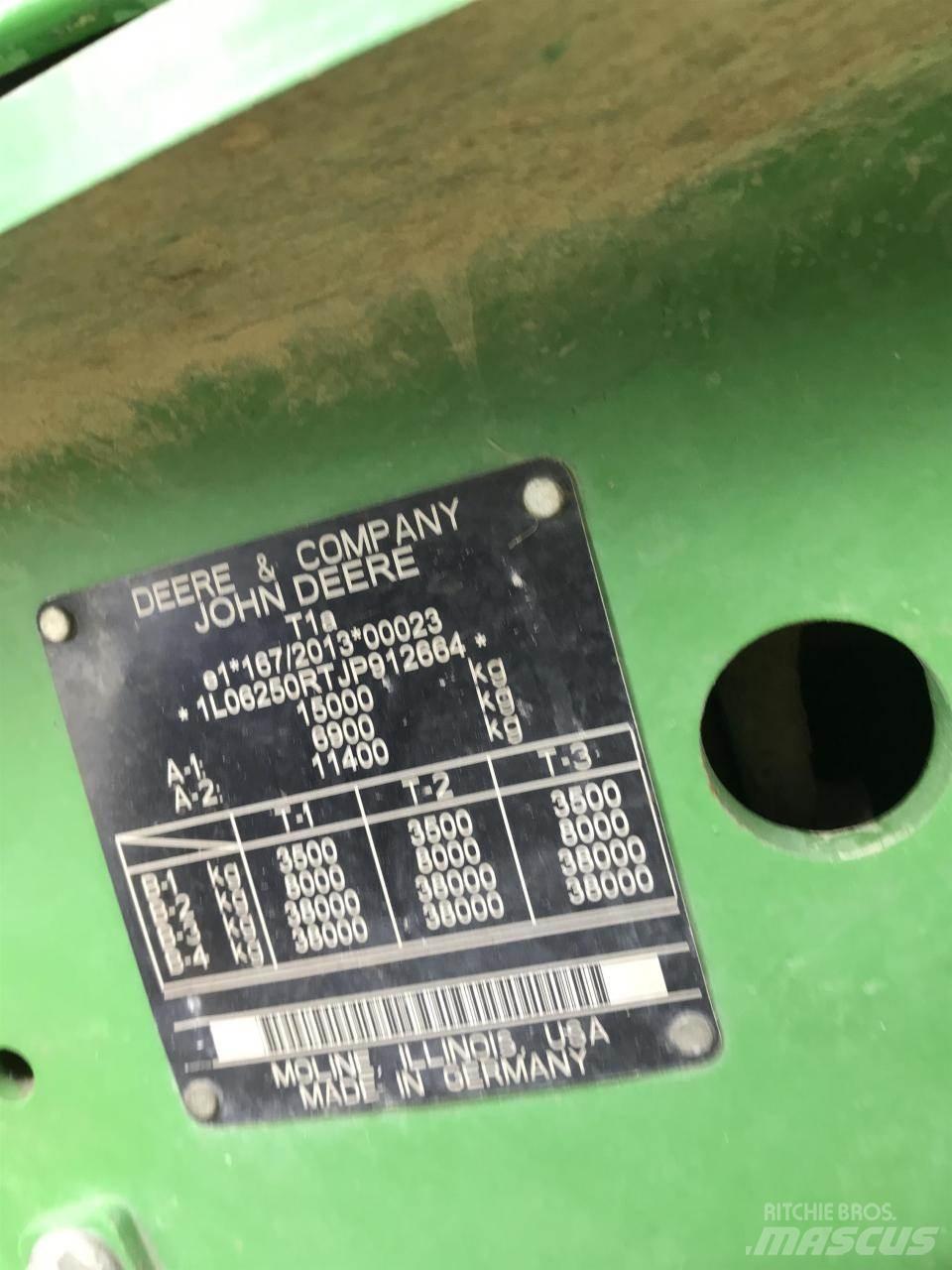 John Deere 6250R Traktory