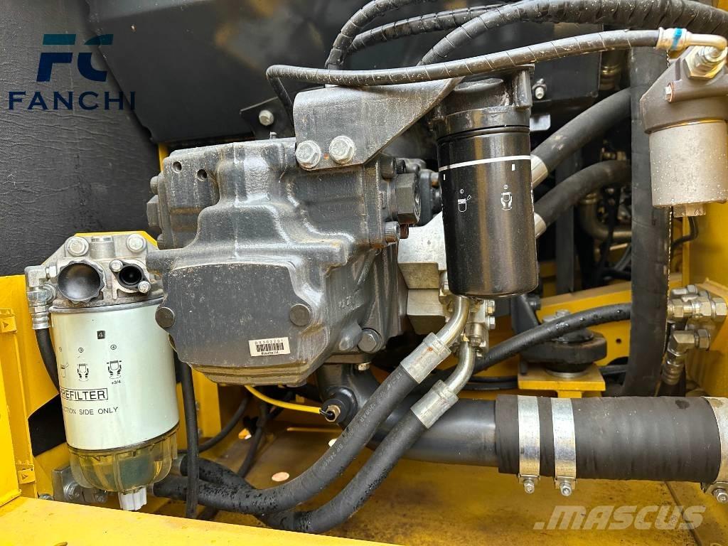 Komatsu PC 210-8 Pásové rýpadlá