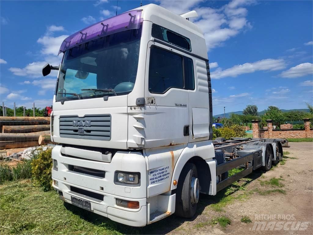 MAN TGA 26.440 6X2 Nákladné vozidlá bez nadstavby